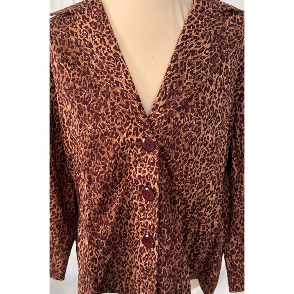Joan Rivers Leopard/Cheetah Print Cotton Spandex Button Front 3/4 Sleeve Jacket - Picture 2 of 8